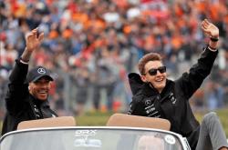 开云体育官网-包含阿斯顿马丁完胜梅赛德斯，皮亚斯特里带队取胜的词条