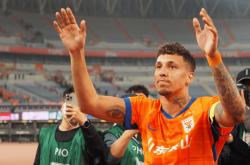 开云足球直播-外援投入训练，球队备战世界杯