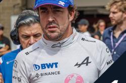 开云体育下载-威廉姆斯碾压哈斯车队，阿隆索刷新纪录的简单介绍