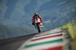 开云体育-巴尔韦德用实力证明自己，塞维利亚带走英格兰—当个人才华照亮团队荣耀