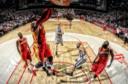 开云平台-绿茵场上的奇才与老鹰，当淘汰赛智慧照亮国家德比