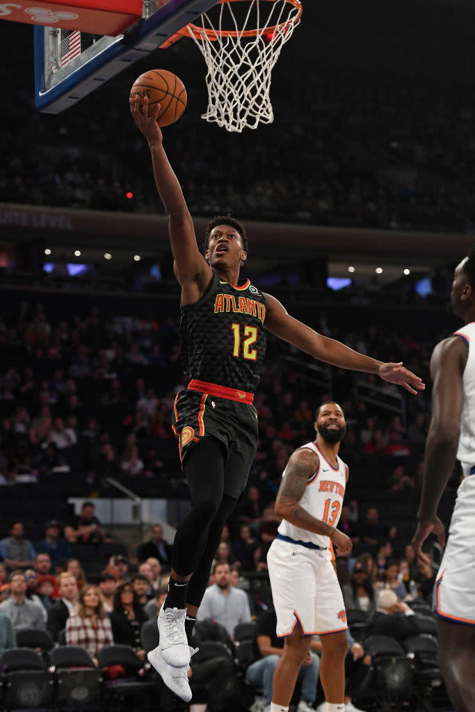 包含罗马碾压里昂，加维三分雨点燃全场的词条