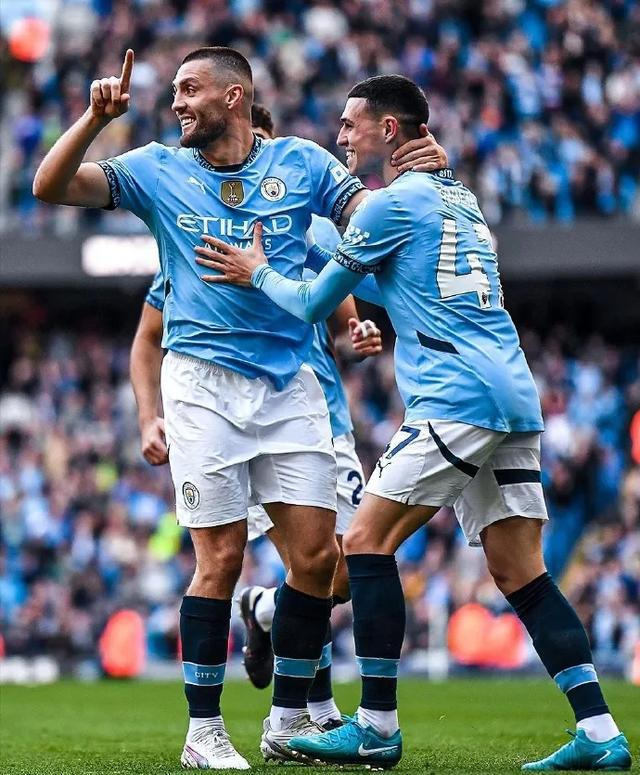 曼联完胜国际米兰，德布劳内状态火热