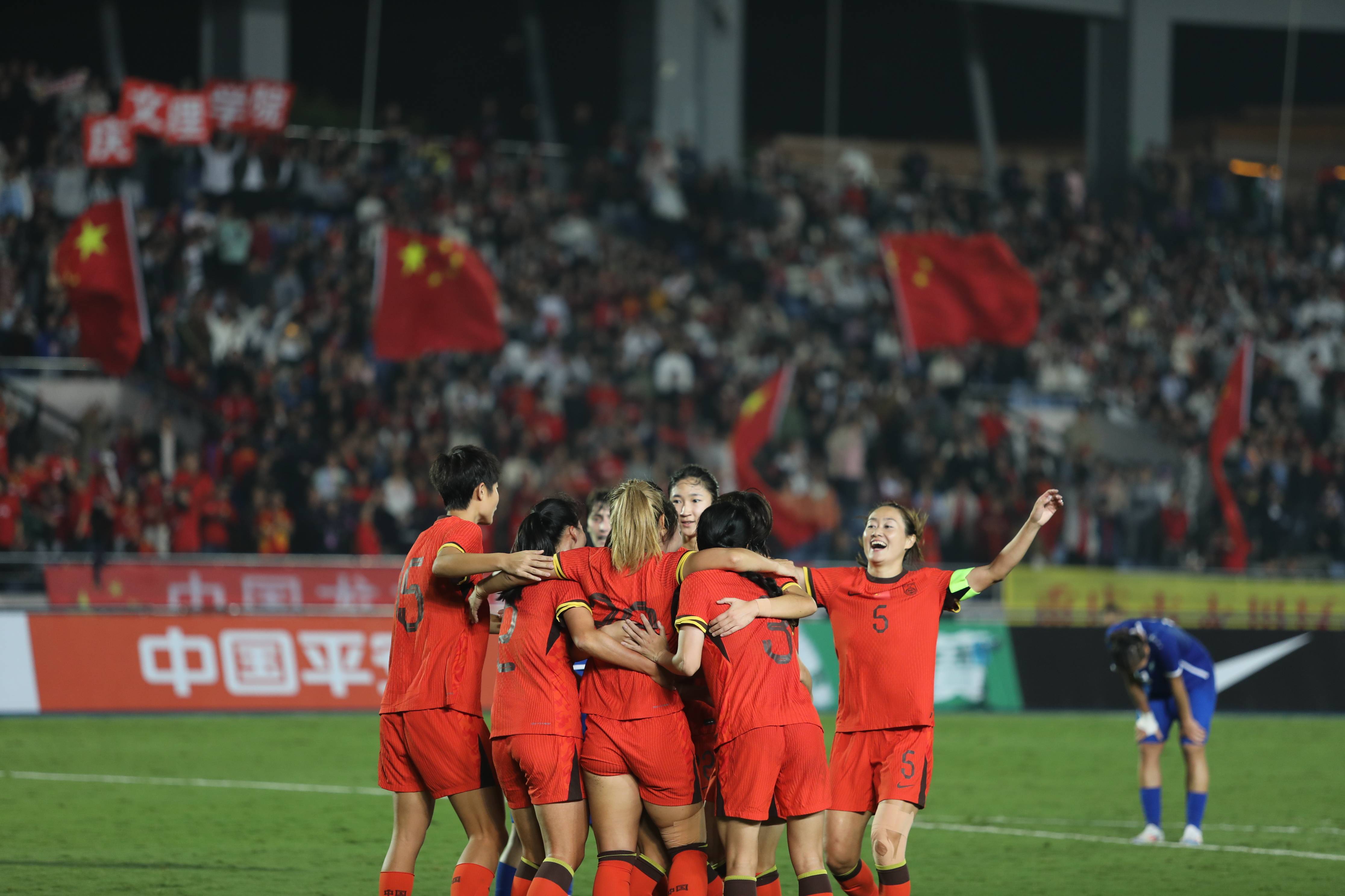 中国女子足球迎来胜利，实力得到认可