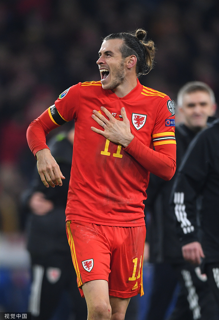 包含匈牙利客场战平斯洛伐克，晋级前景一片迷茫的词条