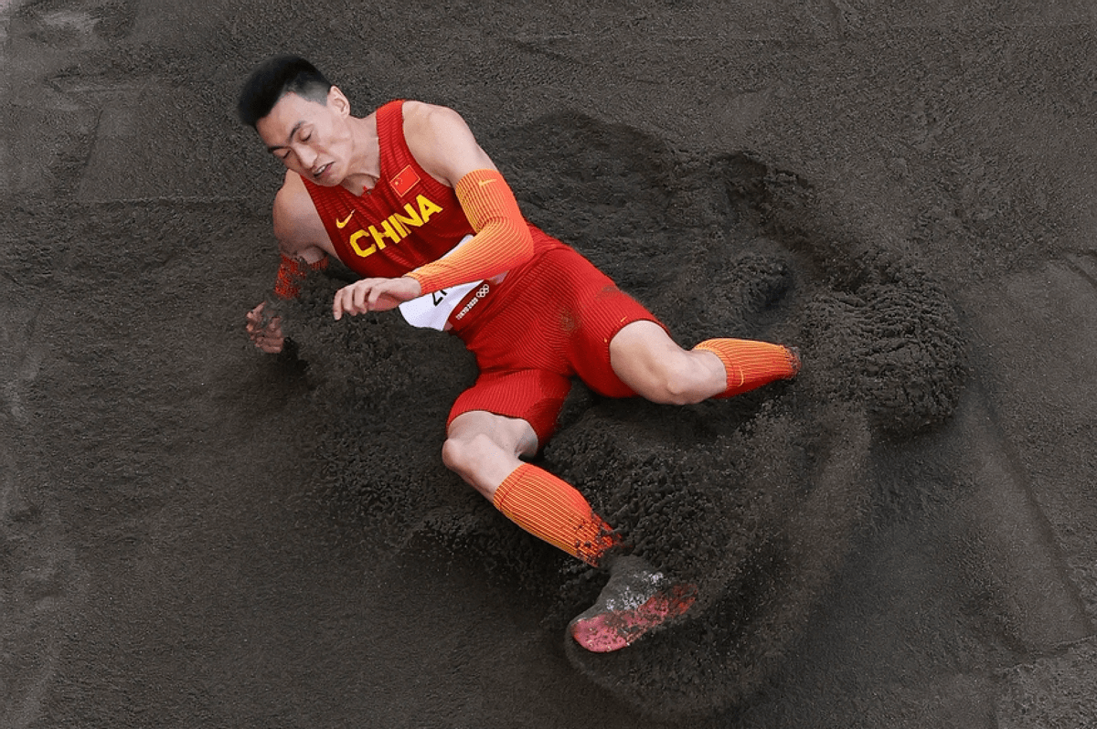 墨西哥运动员勇夺射箭金牌，创造佳绩