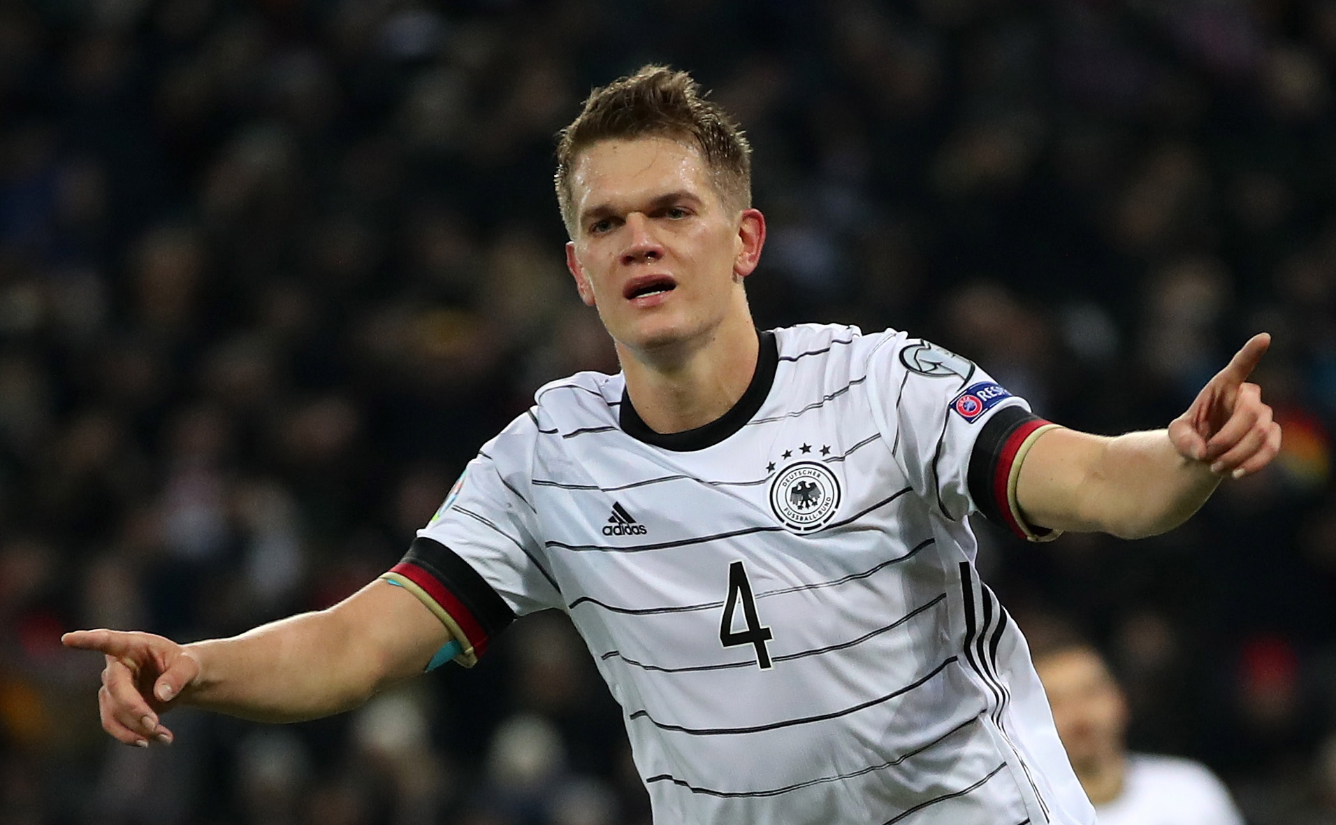 白俄罗斯队斩获胜利，锁定欧洲杯资格的简单介绍