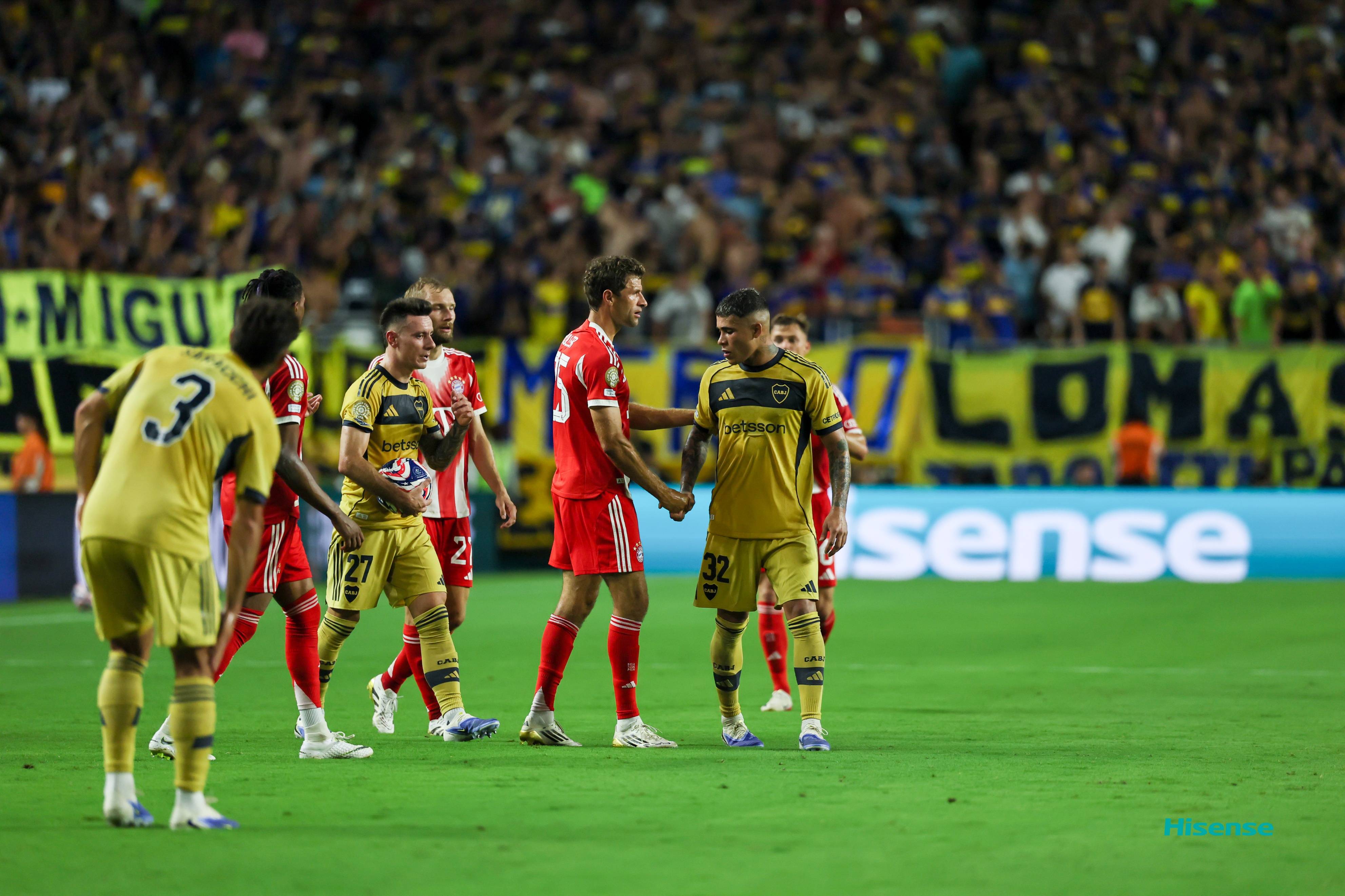 南美球队在国际足球赛事中取得胜利