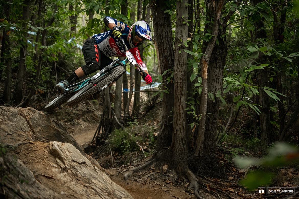 战术调整改写比分命运，团队合力迎接胜利的简单介绍