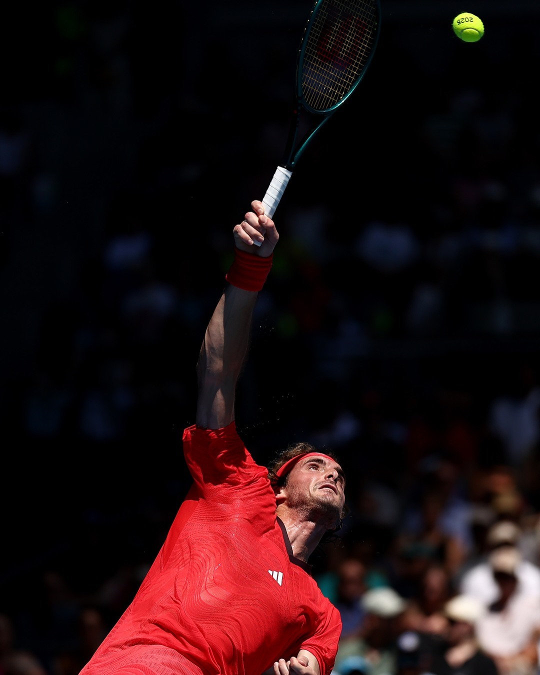 关于温网鏖战拉沃尔杯，西西帕斯高光表现的信息