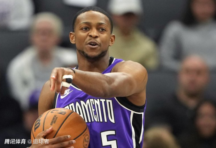 包含加拿大男篮绝地反击湖人，福克斯爆发神勇的词条