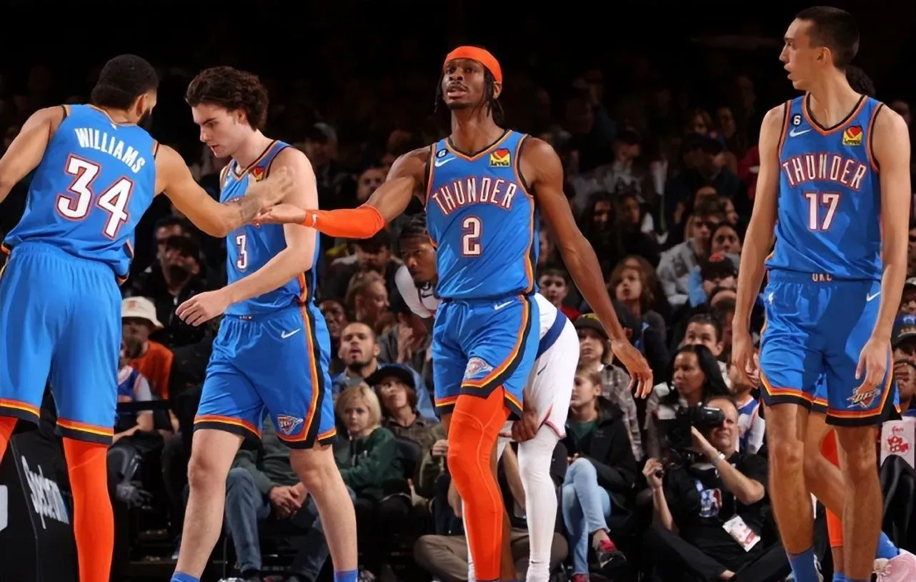 步行者完胜国王，波尔津吉斯绝境逆转