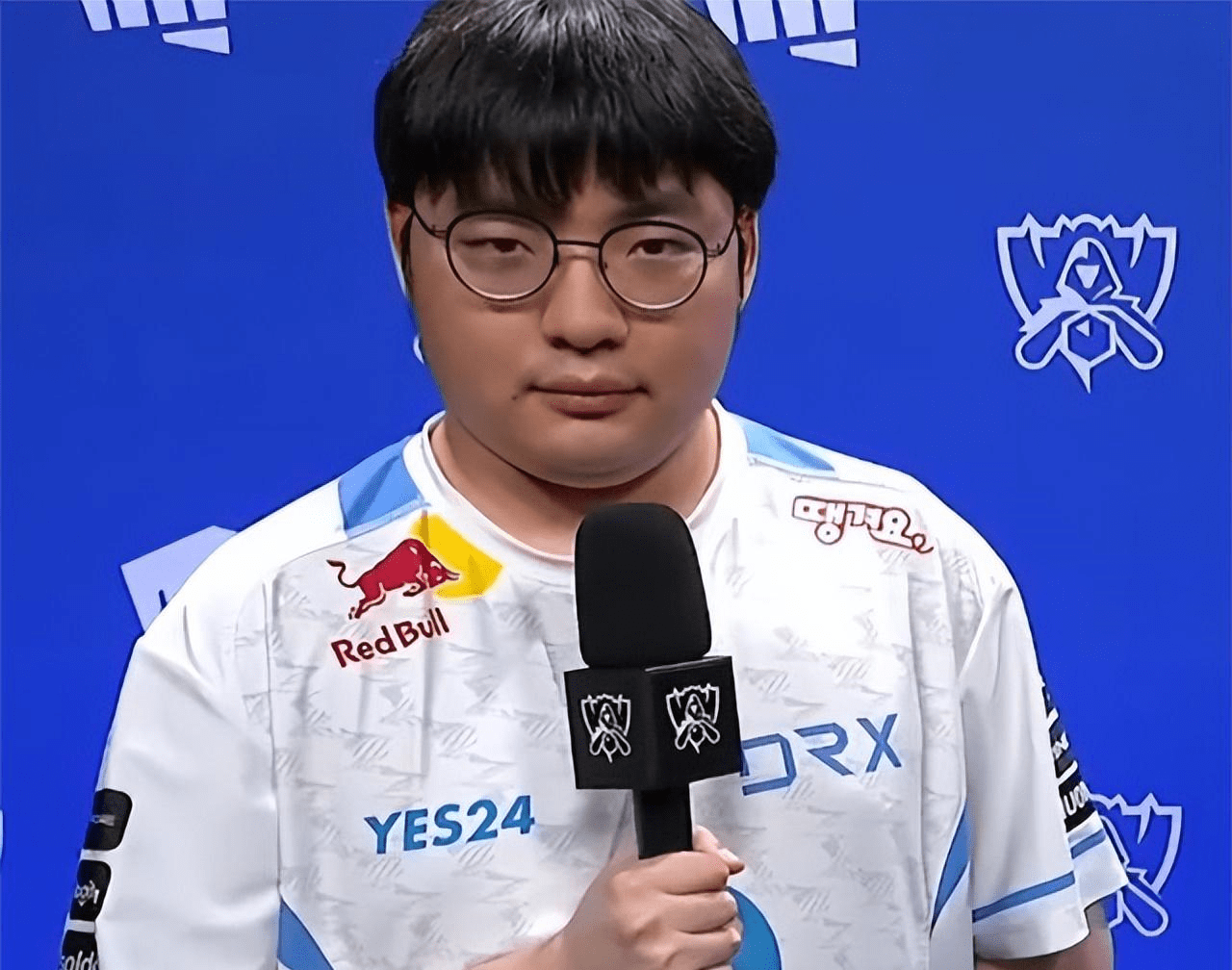 包含RGE碾压DRX，Mickey一己之力扛起全队的词条