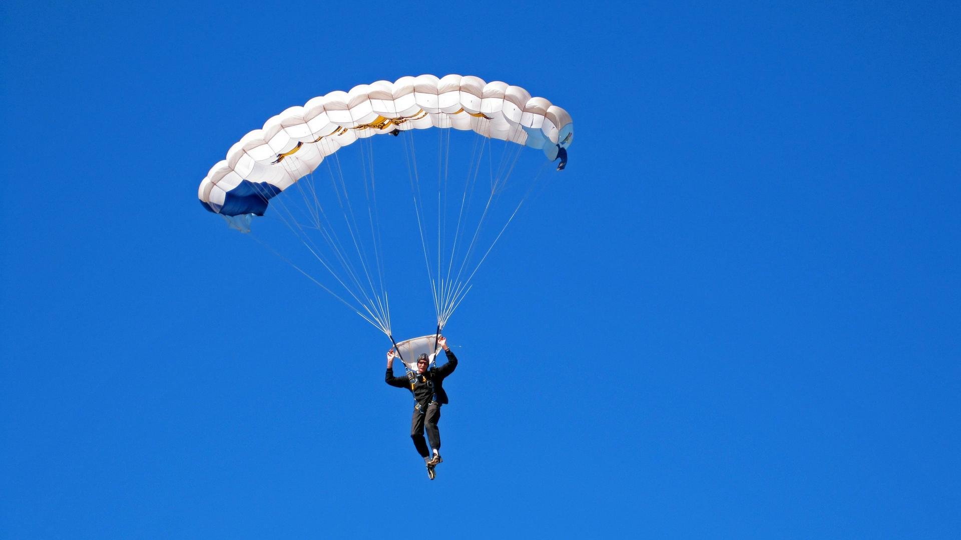 冰与火之歌,从吉林绝杀到贝恩接管—体育世界里那些唯一的瞬间